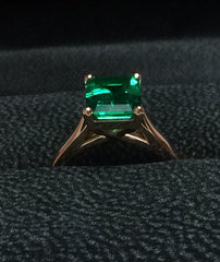 Classic Solitaire Engagement Ring 14K Rose Gold with 9x7mm Green Emerald Center Valentine's Present Fine Jewelry Gemstones Unique Ring-V1100